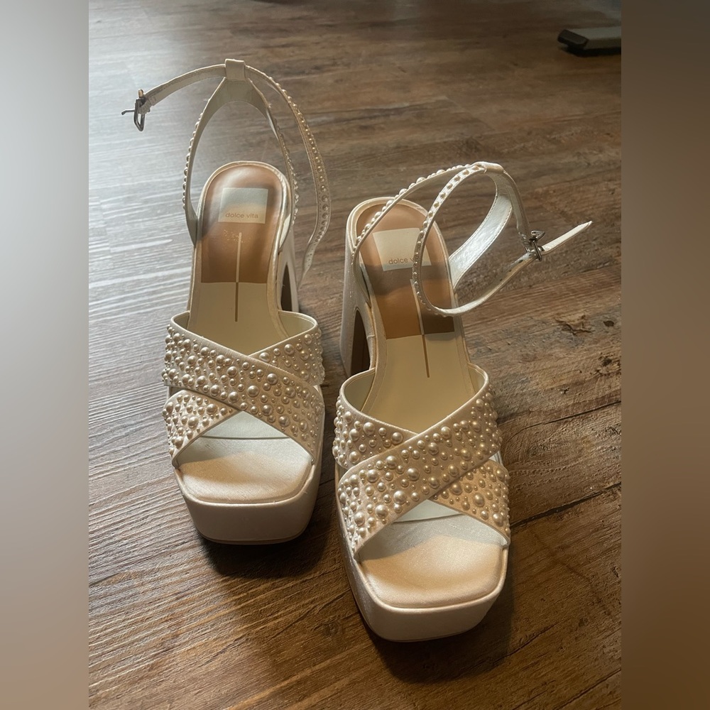 Dolce Vita Vanilla Pearl Heels